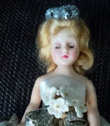 40S BLONDE PRINCESS 7 MAIN_01